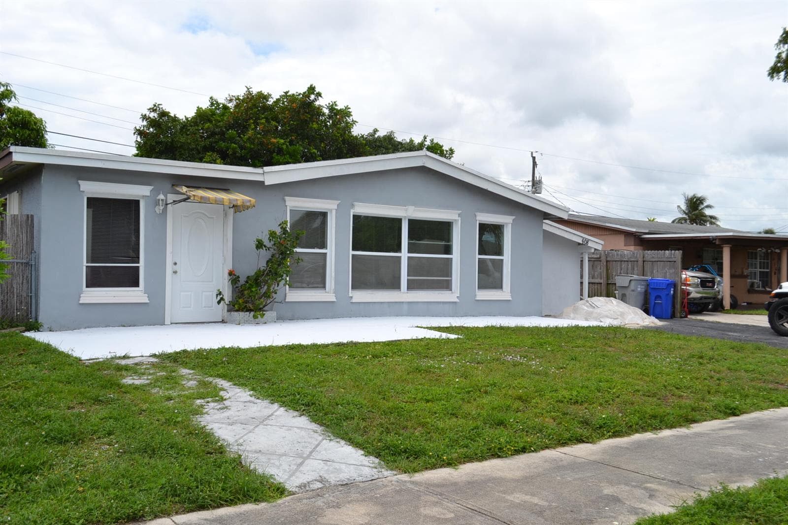 608 NW 20th Court, Pompano Beach, FL 33060 photo 2