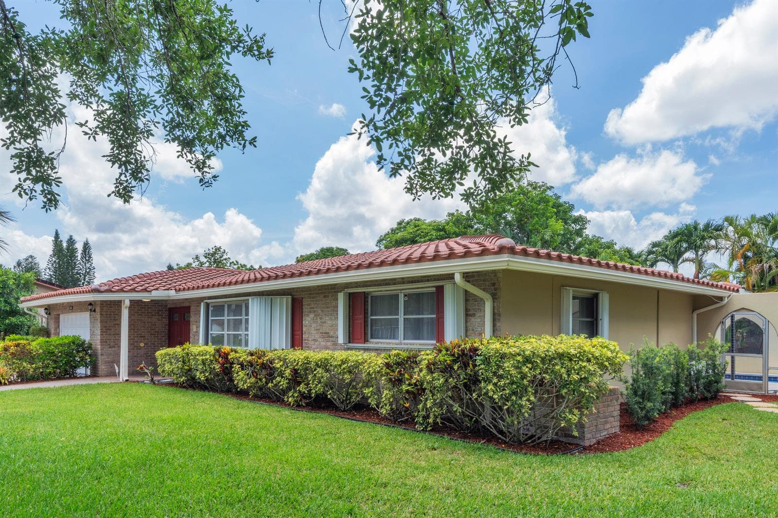 3860 NW 100th Avenue, Coral Springs, FL 33065 photo 4