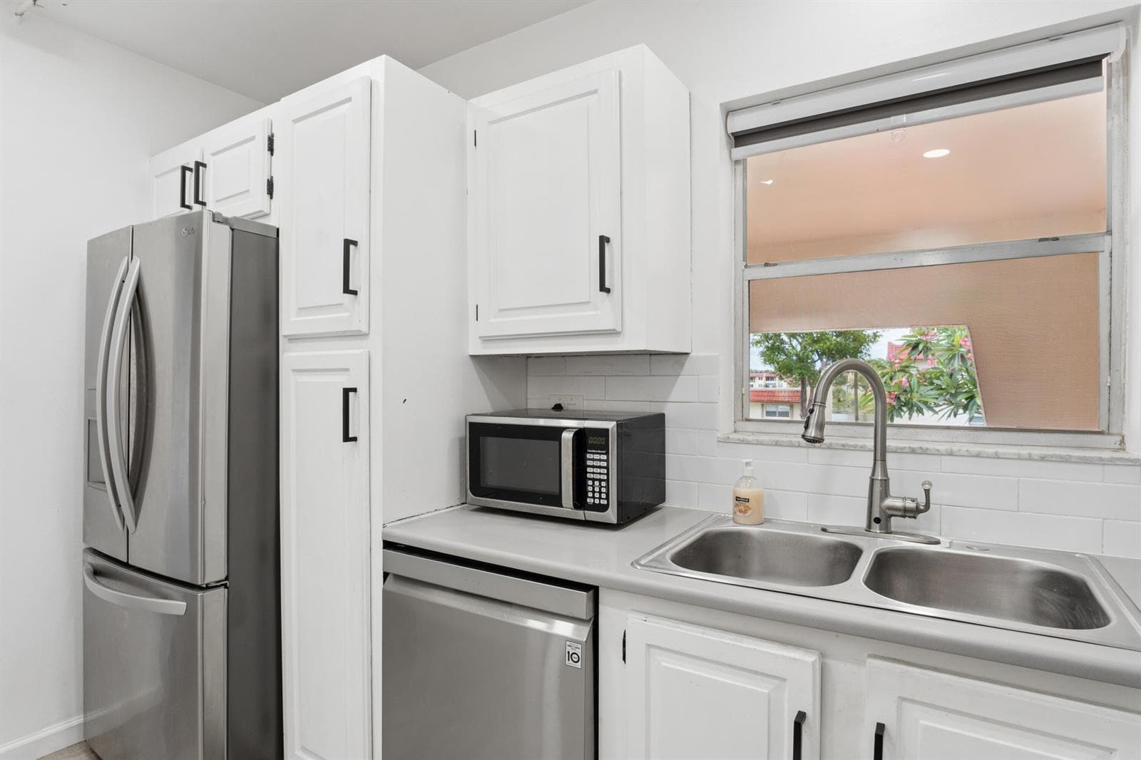 180 Lake Frances Drive, West Palm Beach, FL 33411 photo 3