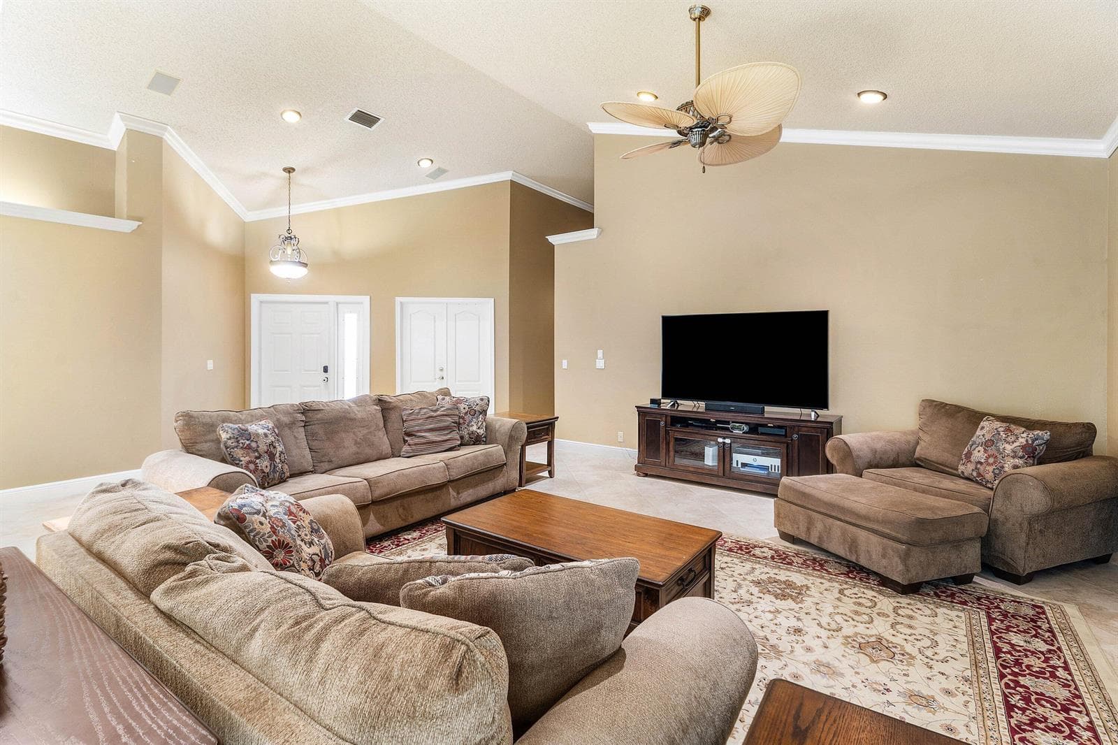 9101 Baybury Lane, West Palm Beach, FL 33411 photo 2