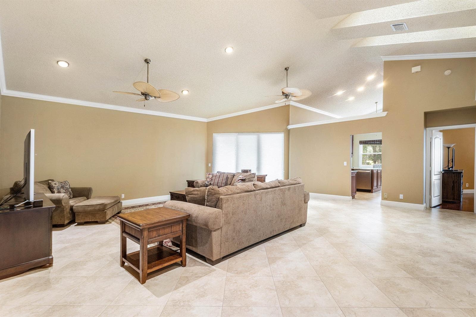 9101 Baybury Lane, West Palm Beach, FL 33411 photo 4