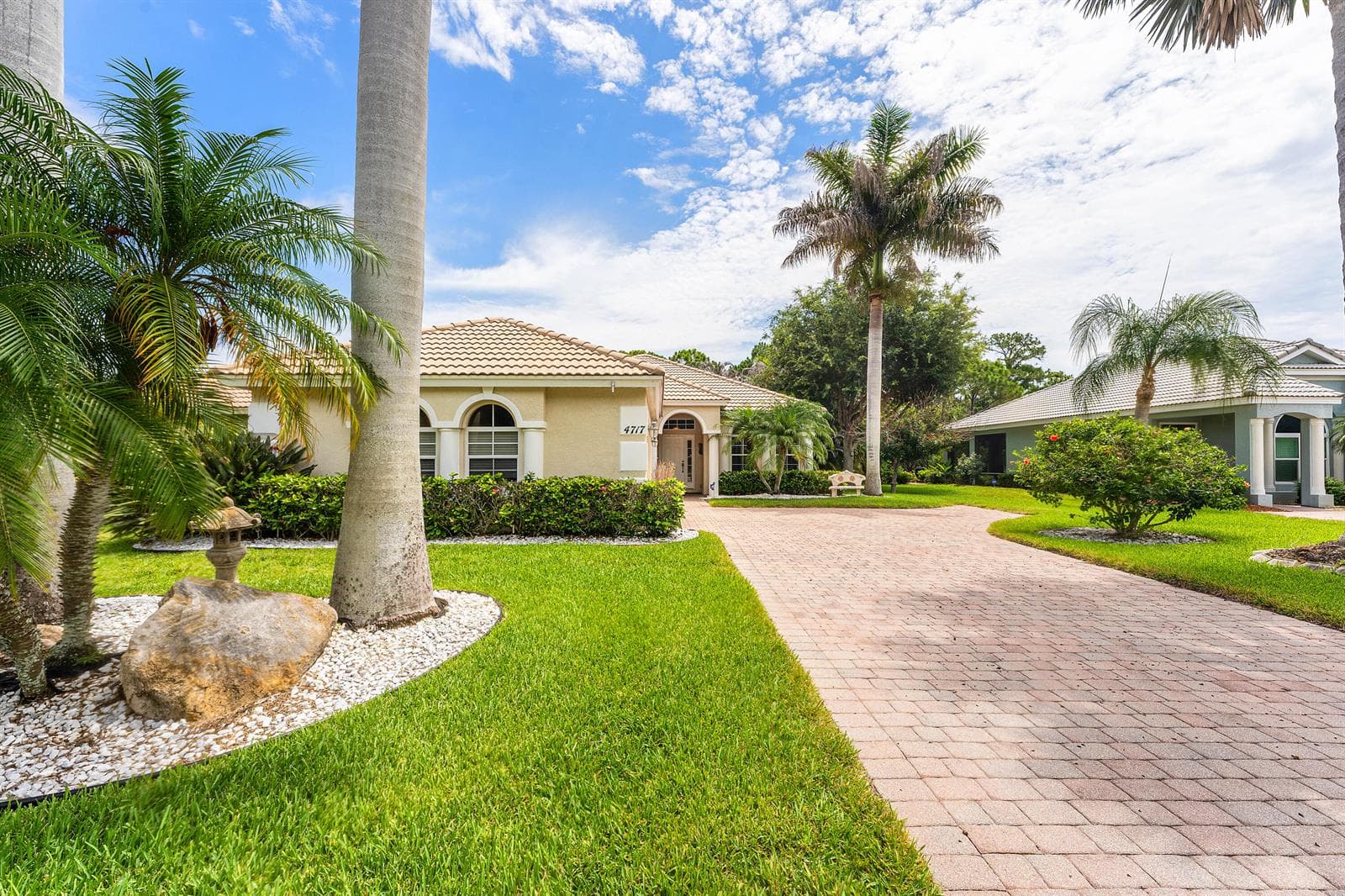 4717 NW Winter Oak Court, Jensen Beach, FL 34957 photo 2