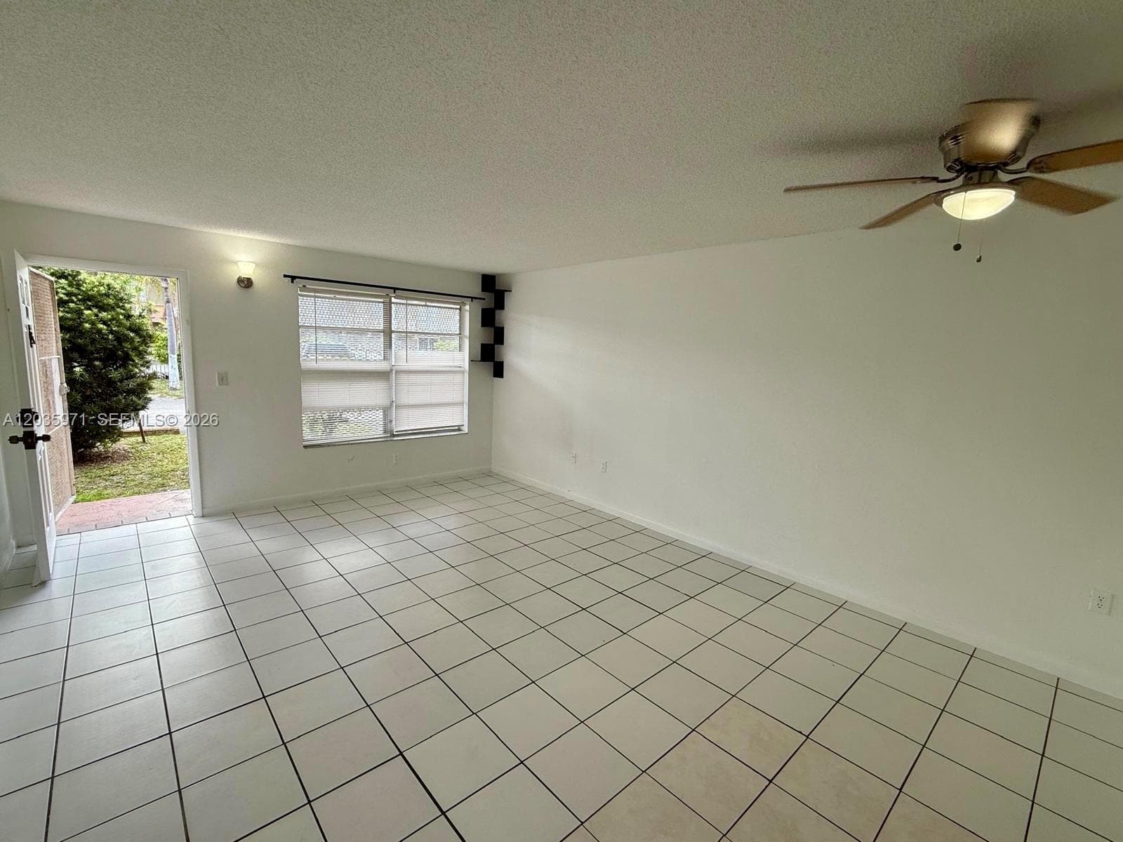 291 NW 177th St # C-107, Miami Gardens, FL 33169 photo 2