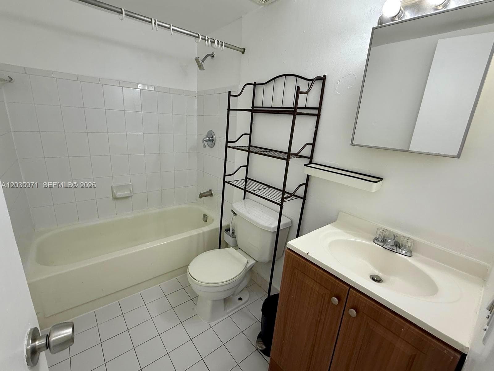 291 NW 177th St # C-107, Miami Gardens, FL 33169 photo 5