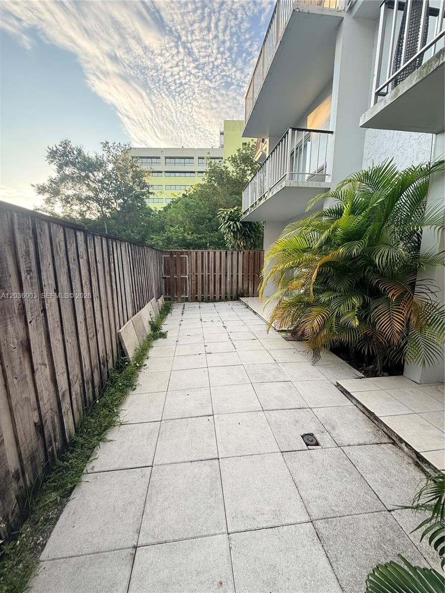 9611 SW 77th Ave # 108A, Miami, FL 33156 photo 4