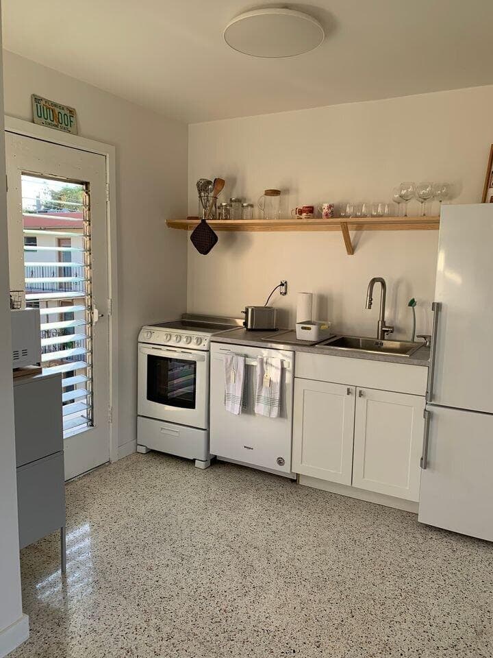 649 SW 9th Street # 301, Miami, FL 33130 photo 4