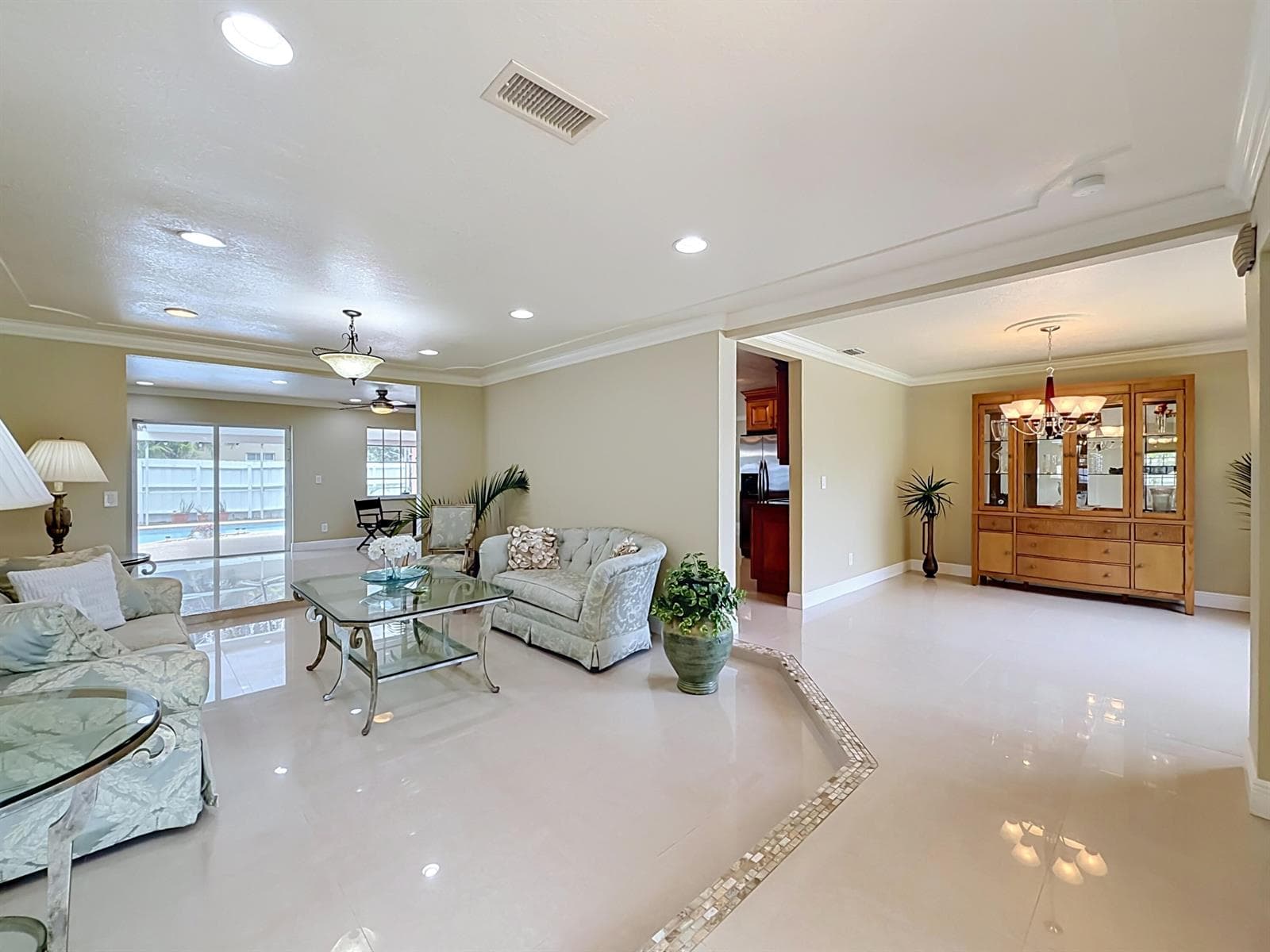 851 E Plantation Circle, Plantation, FL 33324 photo 5