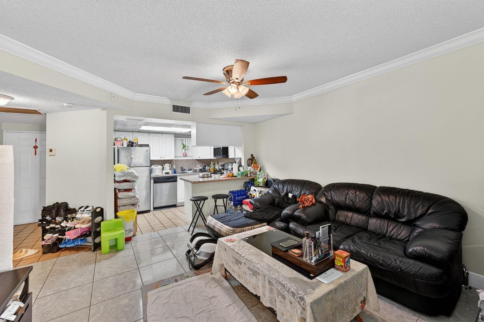 8290 Lake Drive # 305, Doral, FL 33166 photo 4