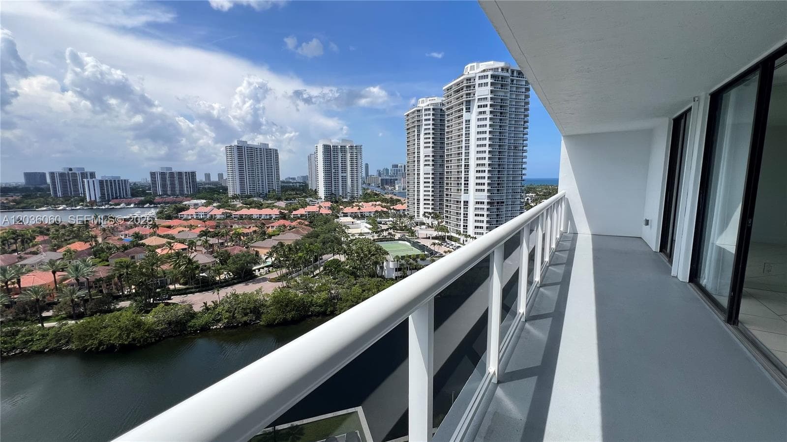 20505 E Country Club Dr # 1639, Aventura, FL 33180 photo 3