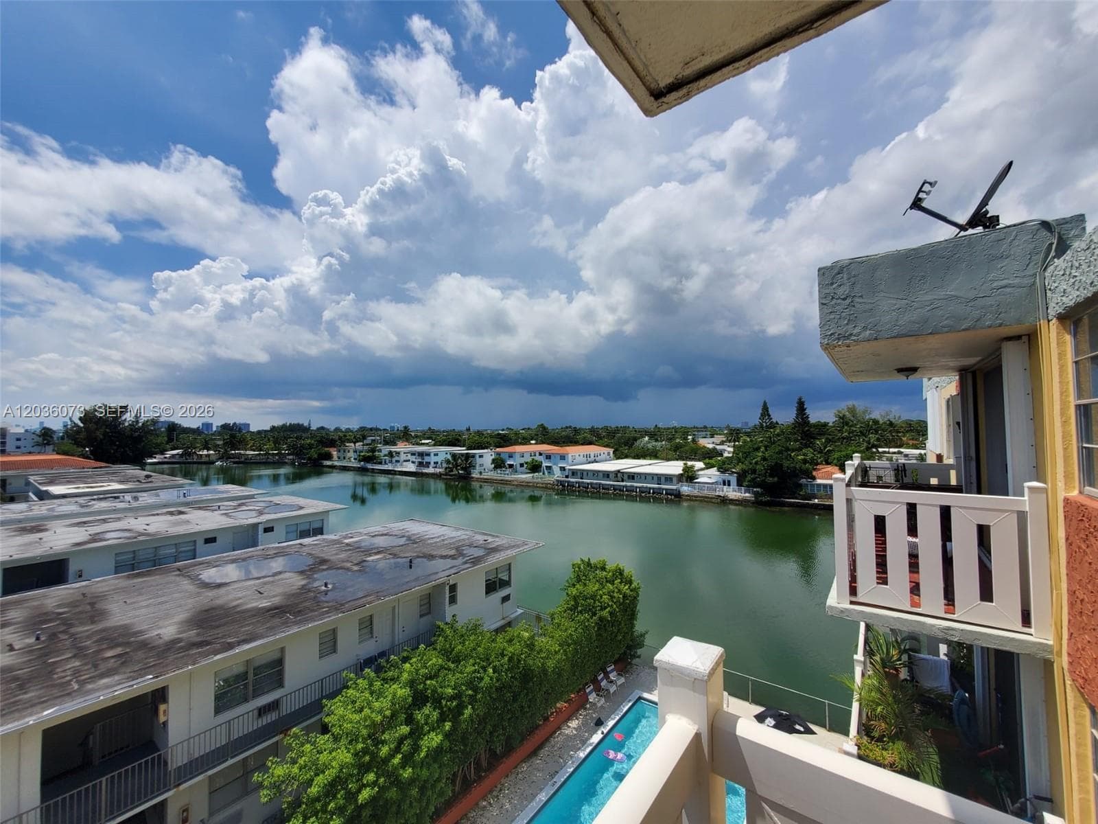 7900 Tatum Waterway Dr # 502, Miami Beach, FL 33141 photo 5