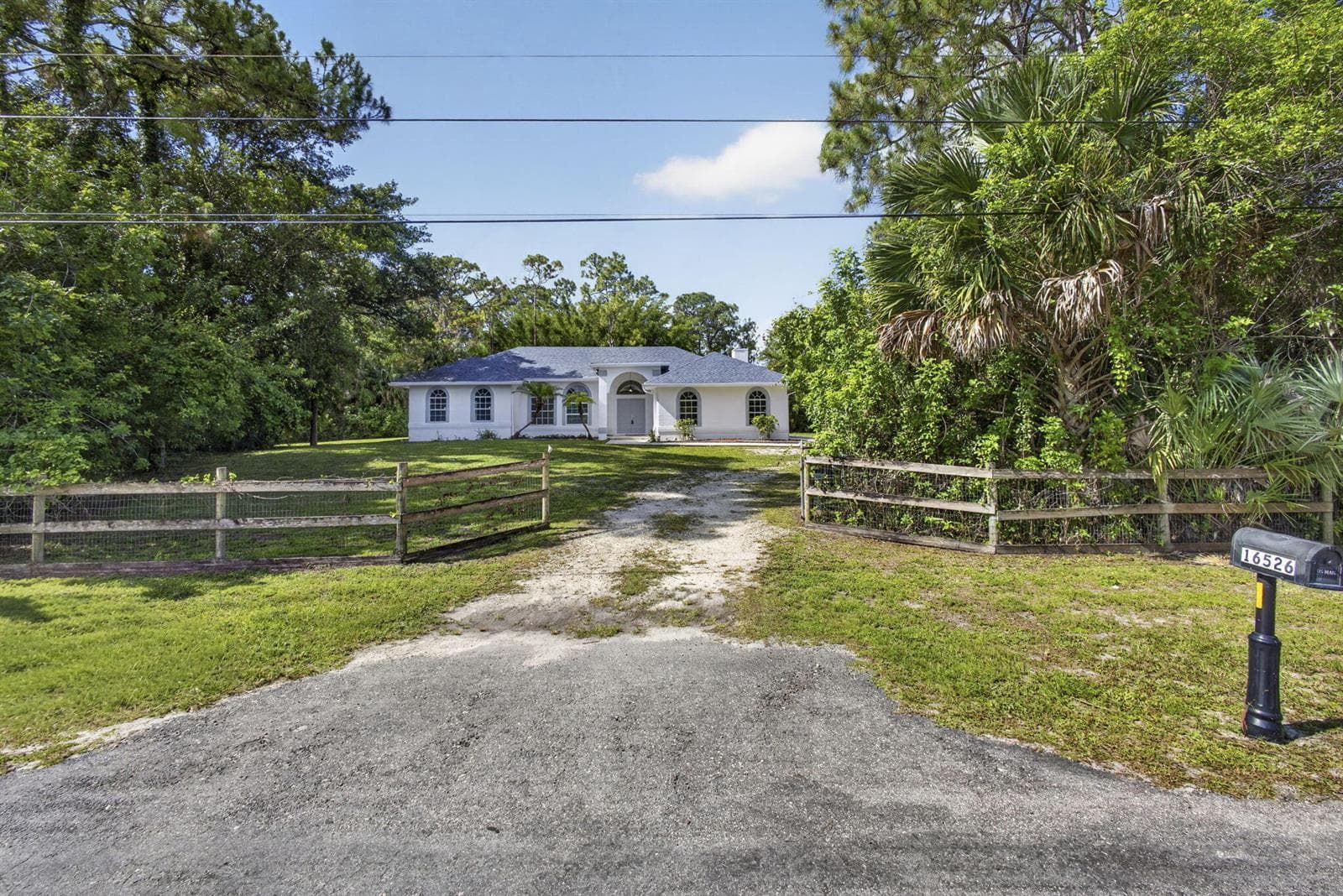 16526 N 78th Rd Road N, FL 33470 photo 2