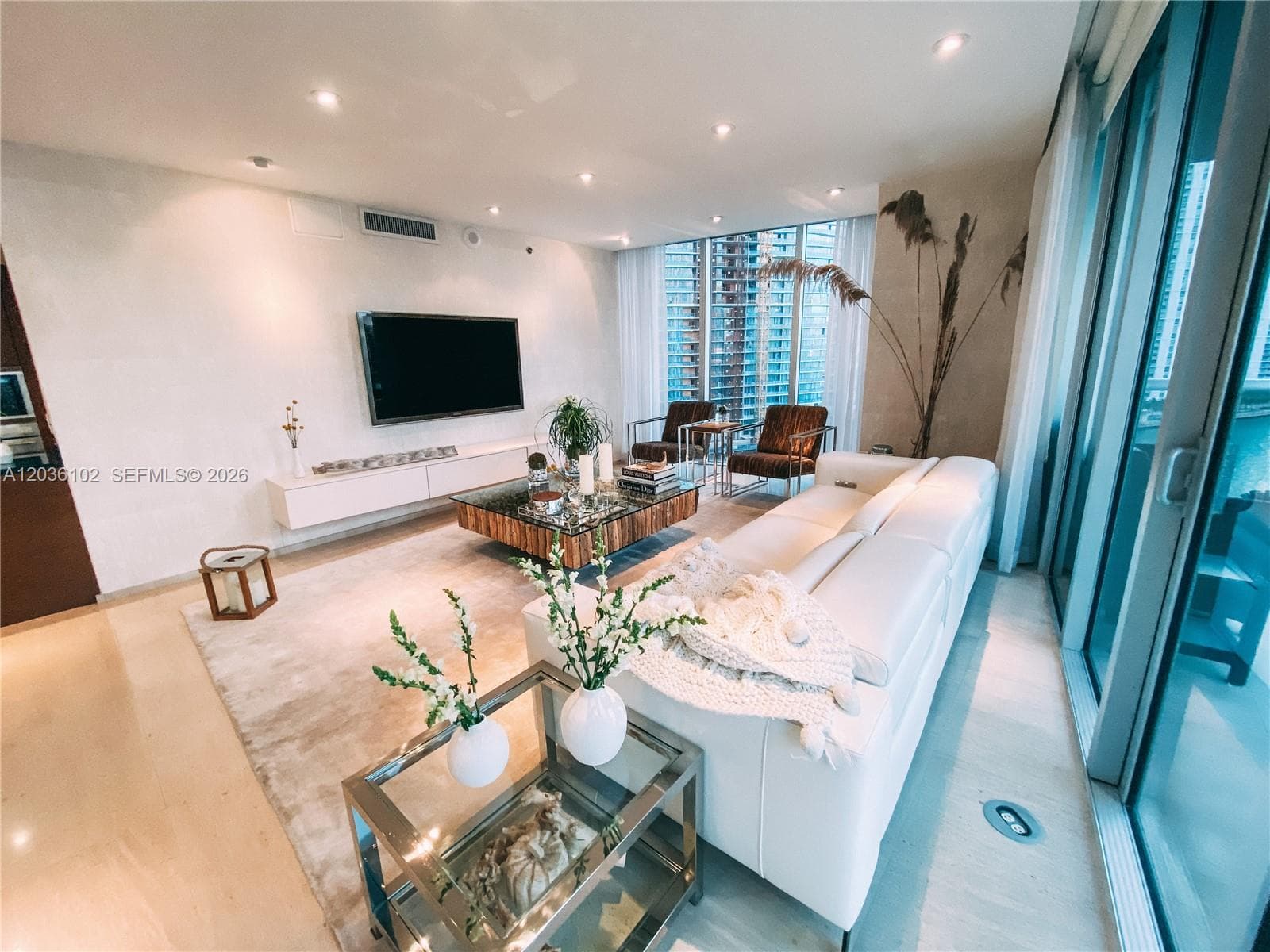 465 Brickell Ave # 1101, Miami, FL 33131 photo 5