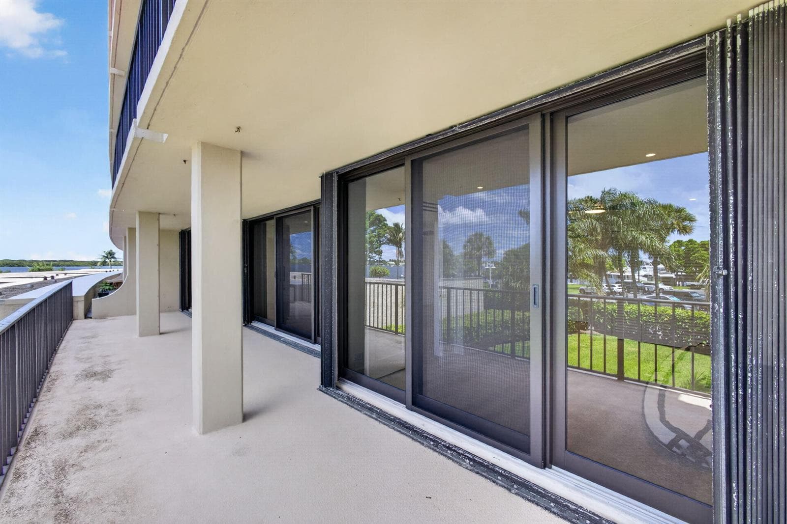 136 Lakeshore Drive, North Palm Beach, FL 33408 photo 4