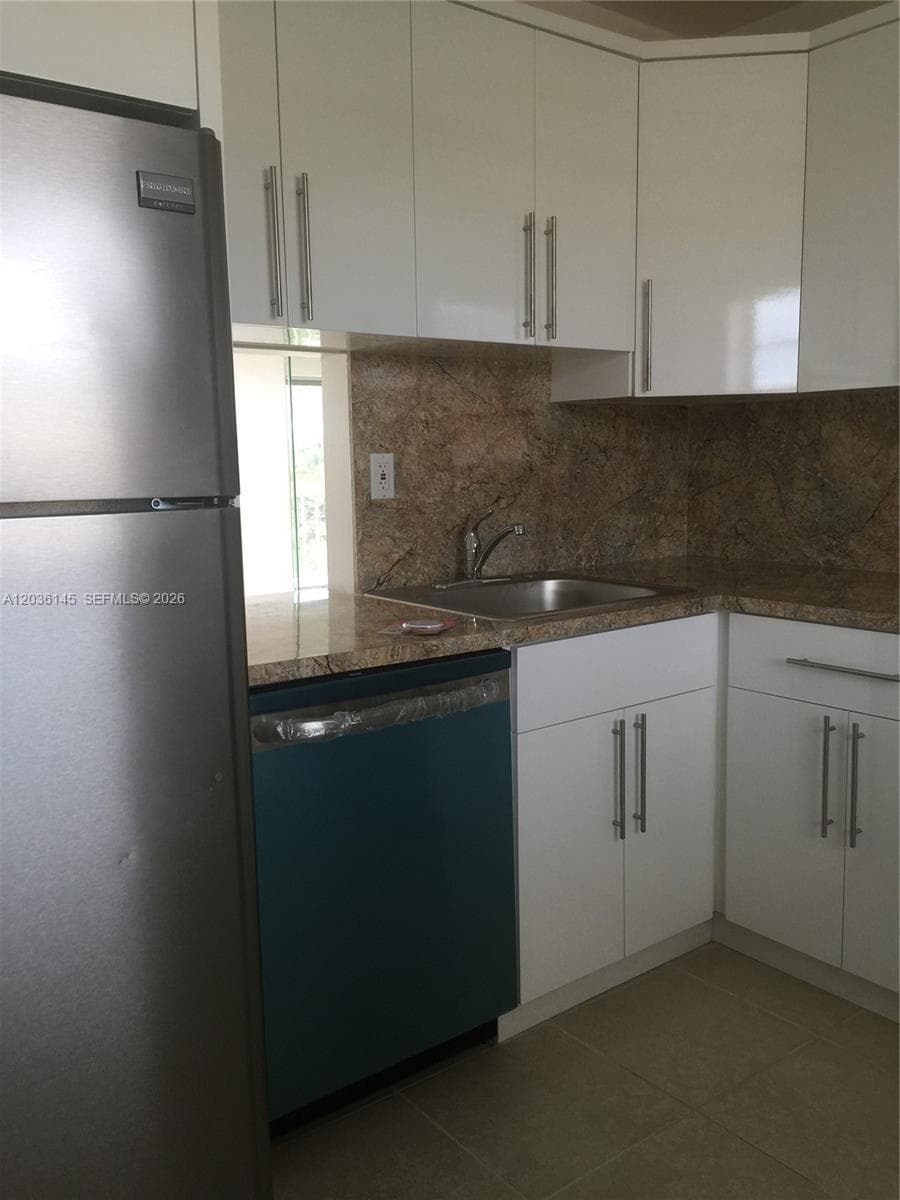 7722 Camino Real # E-415, Miami, FL 33143 photo 4