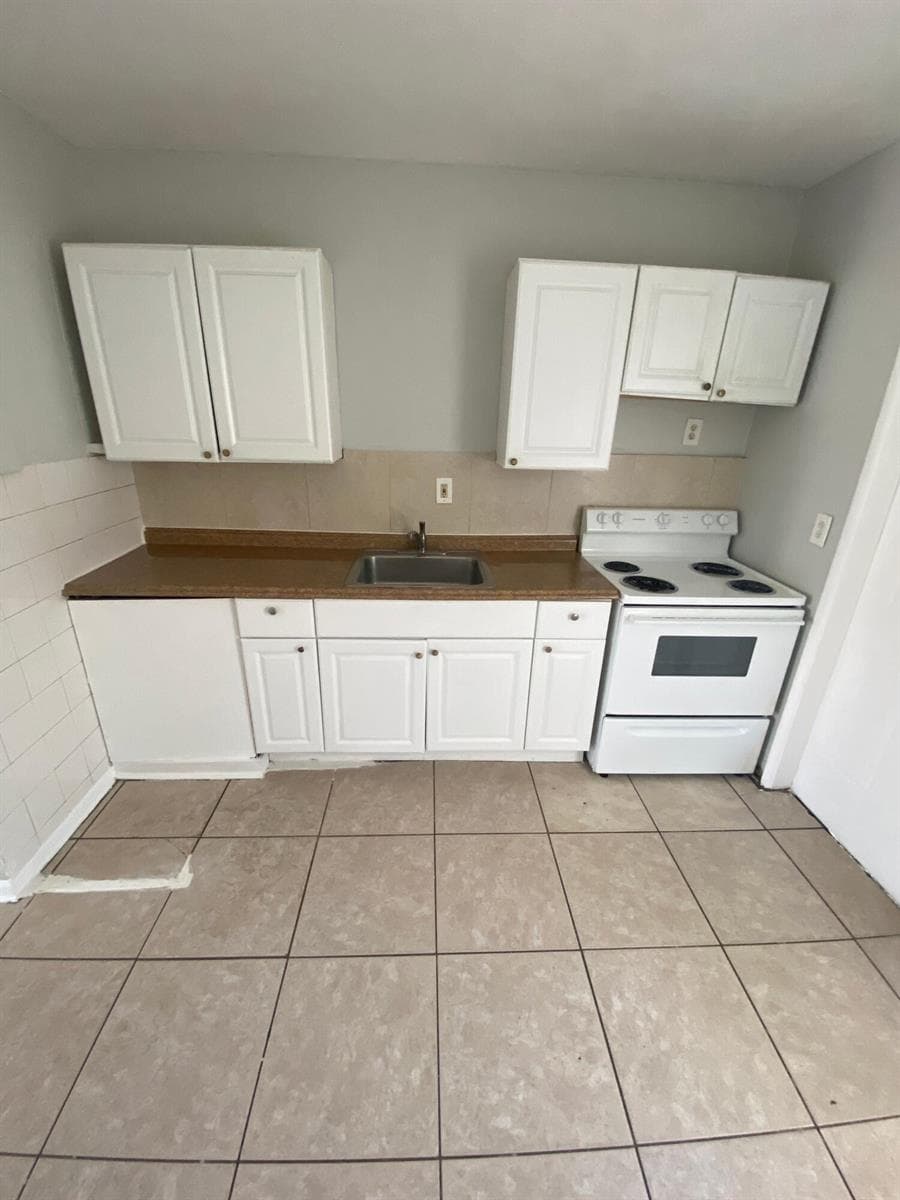 3716 Henry Avenue, West Palm Beach, FL 33405 photo 4