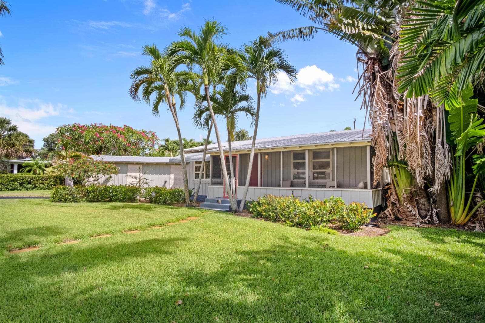 15 N Swinton Circle, Delray Beach, FL 33444 photo 2