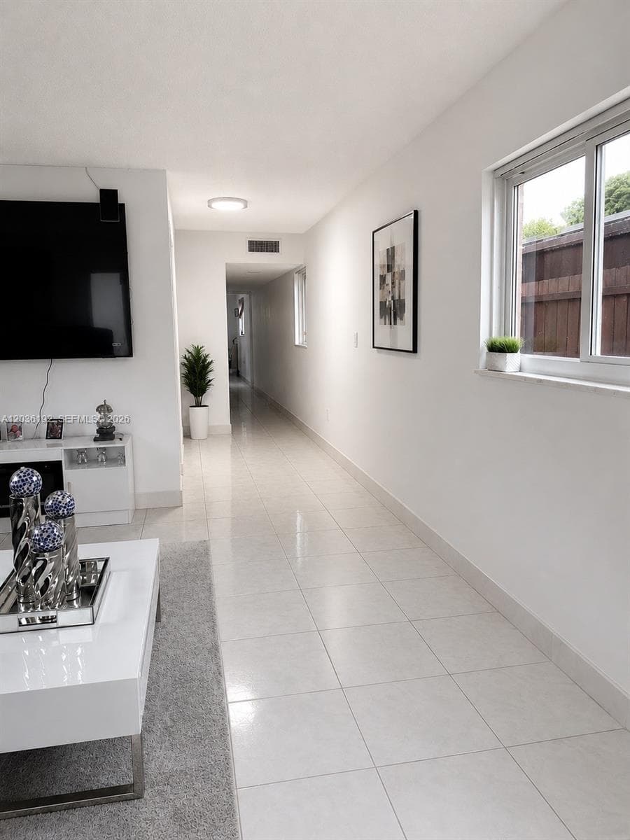 380 W 45th St, Hialeah, FL 33012 photo 3