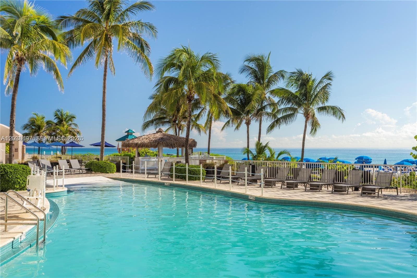 17375 Collins Ave # 905, Sunny Isles Beach, FL 33160 photo 2