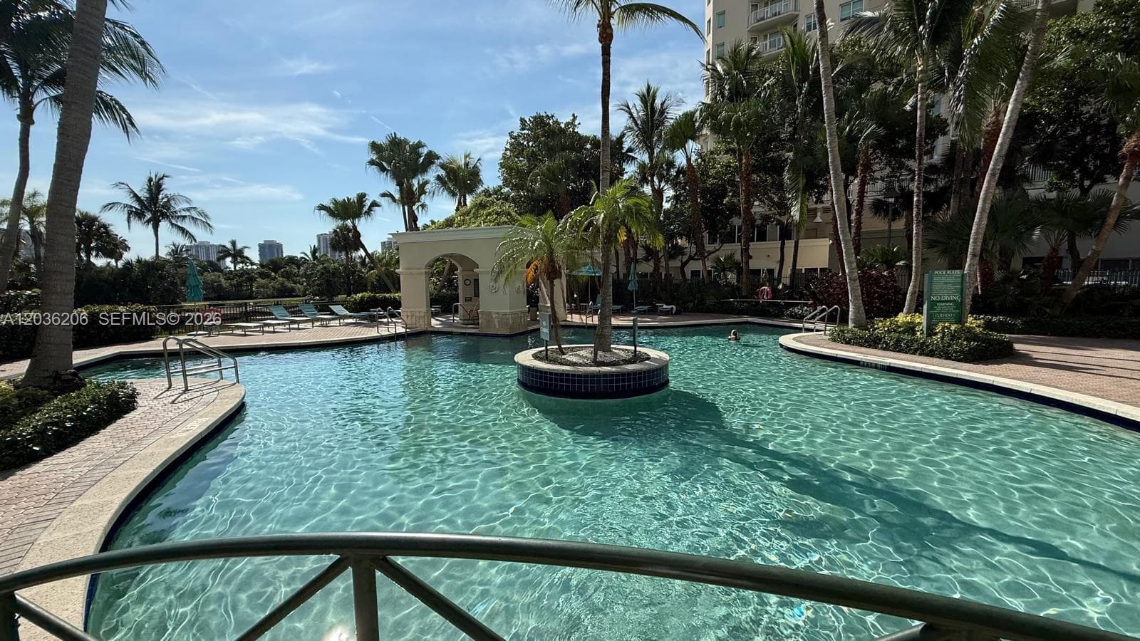19501 W Country Club Dr # 1212, Aventura, FL 33180 photo 3