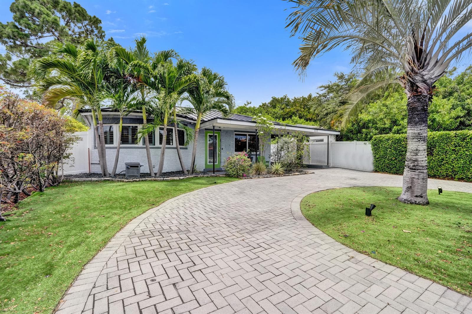 4641 NE 6th Avenue, Oakland Park, FL 33334 photo 3