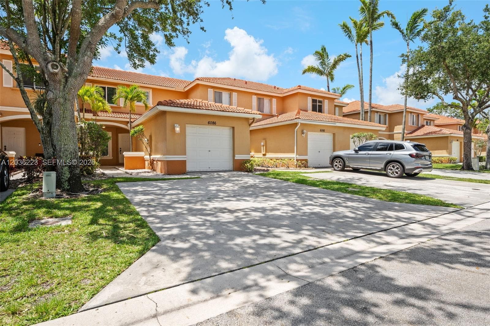 6086 Southard St, West Palm Beach, FL 33411 photo 2