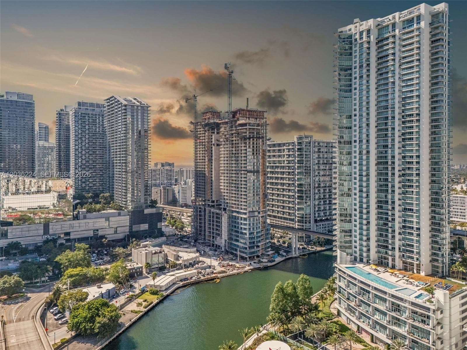 92 SW 3rd St # 3611, Miami, FL 33130 photo 3