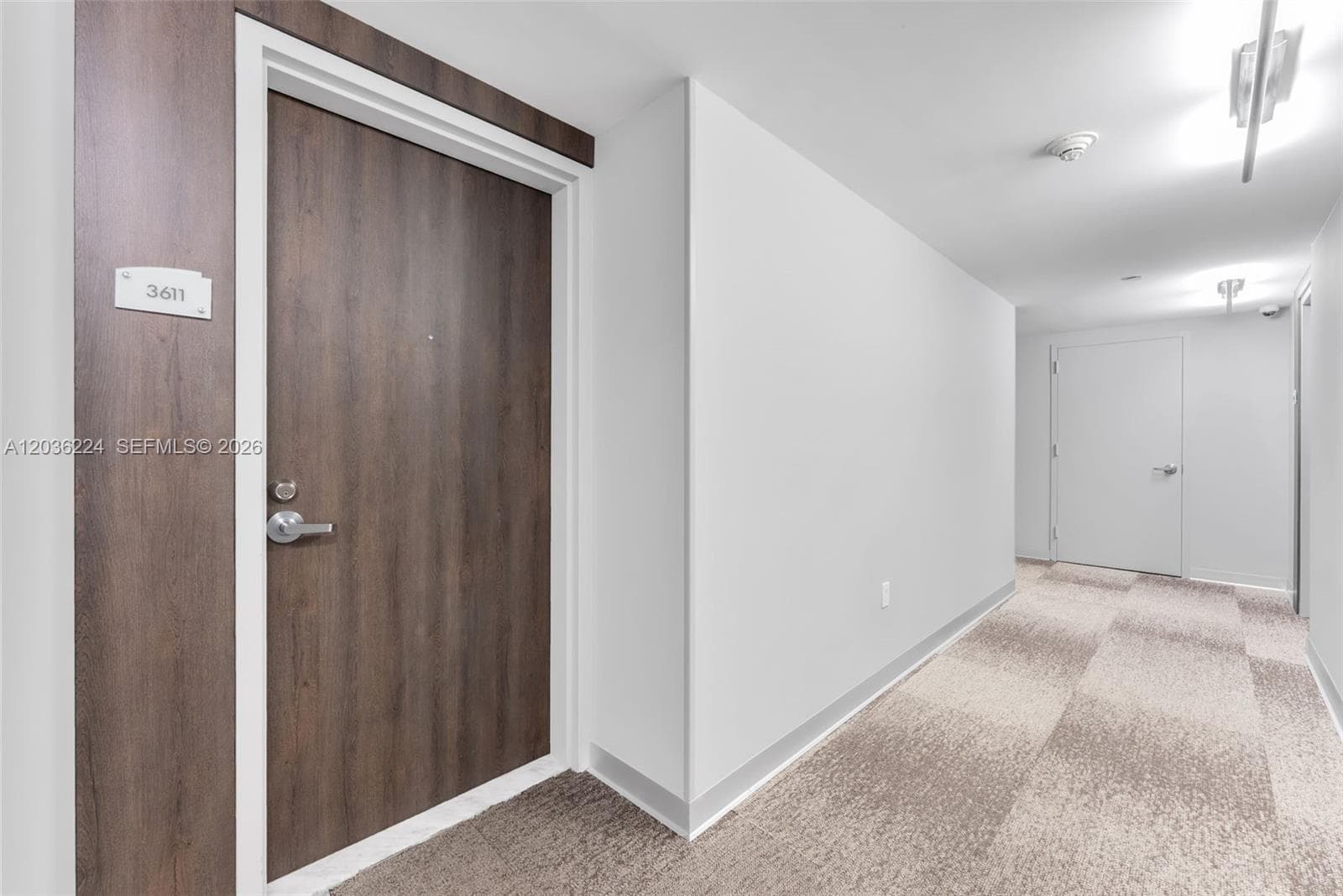 92 SW 3rd St # 3611, Miami, FL 33130 photo 4