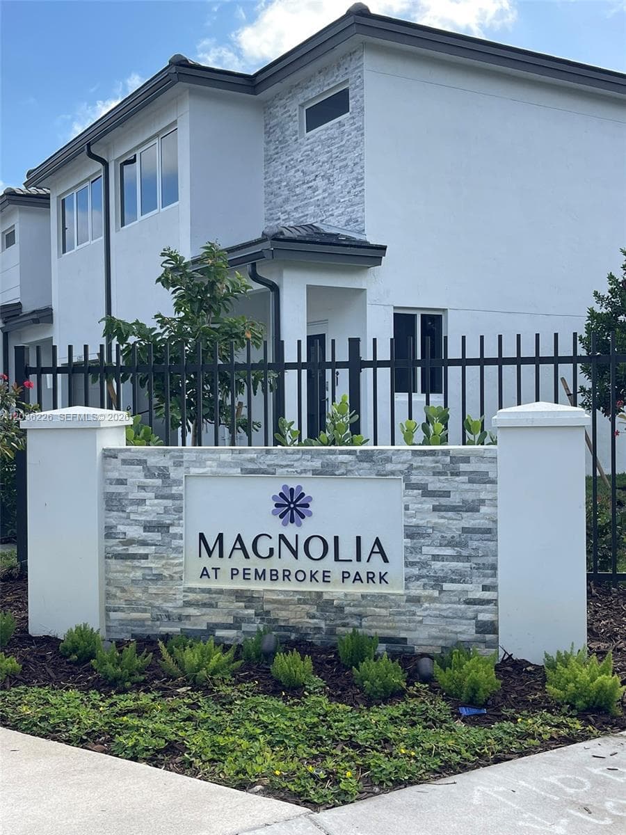 3770 SW 50th Ave # 3770, Pembroke Park, FL 33023 photo 2
