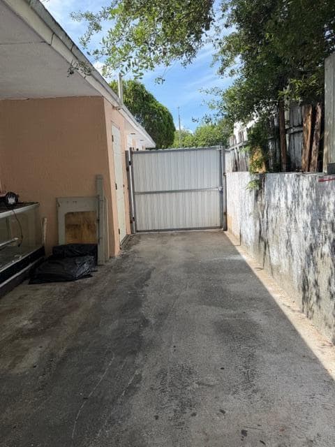 2975 NW 96th Street, Miami, FL 33147 photo 2