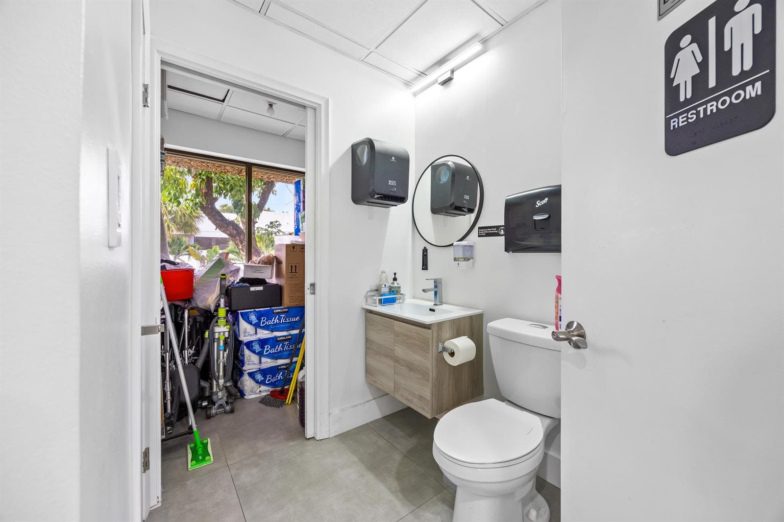 150 NW 70th Avenue # 03, Plantation, FL 33317 photo 5
