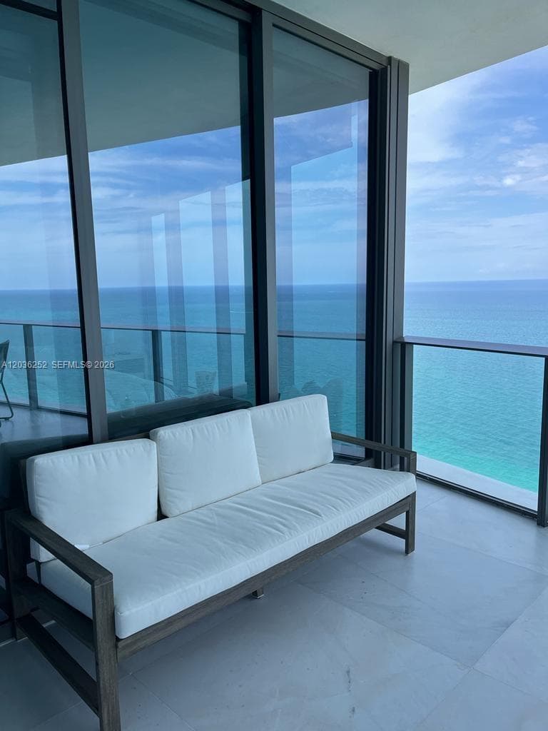 15701 Collins Ave # 3104, Sunny Isles Beach, FL 33160 photo 3