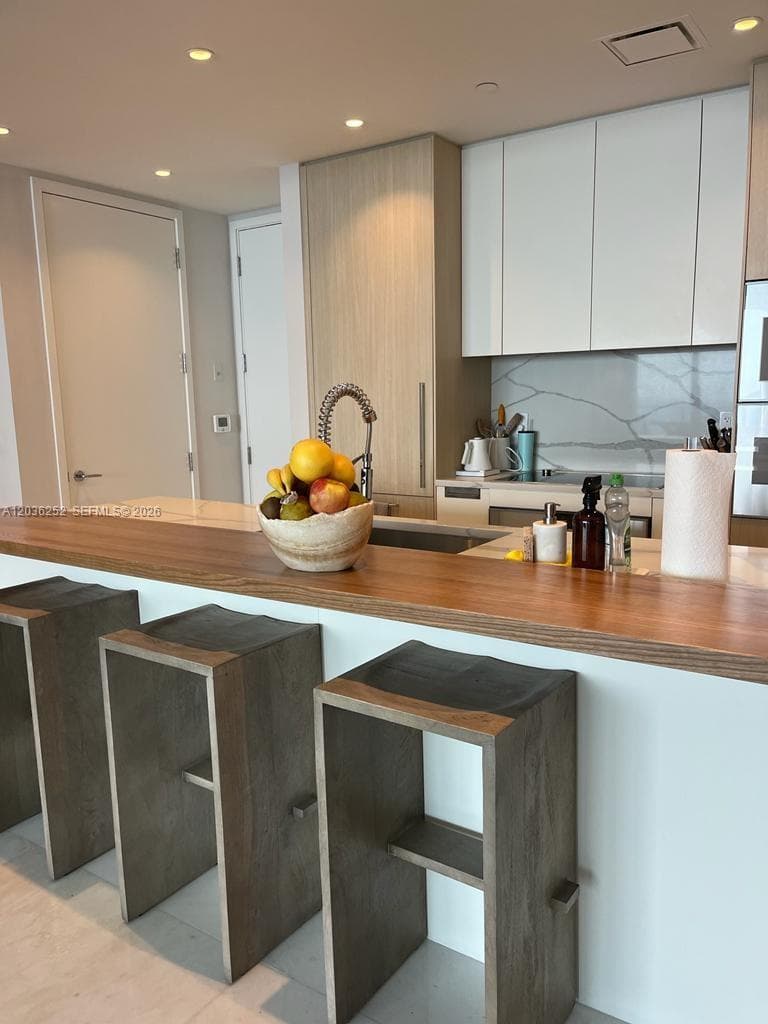 15701 Collins Ave # 3104, Sunny Isles Beach, FL 33160 photo 4