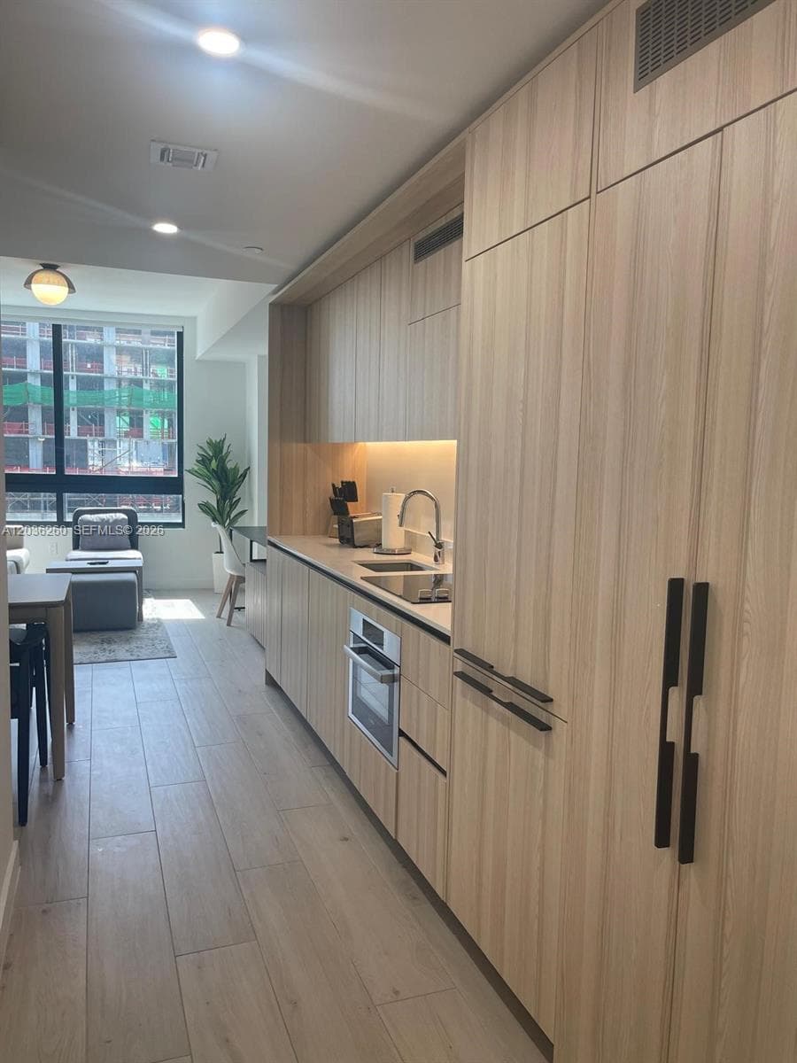 225 N Miami Ave # 805, Miami, FL 33128 photo 3