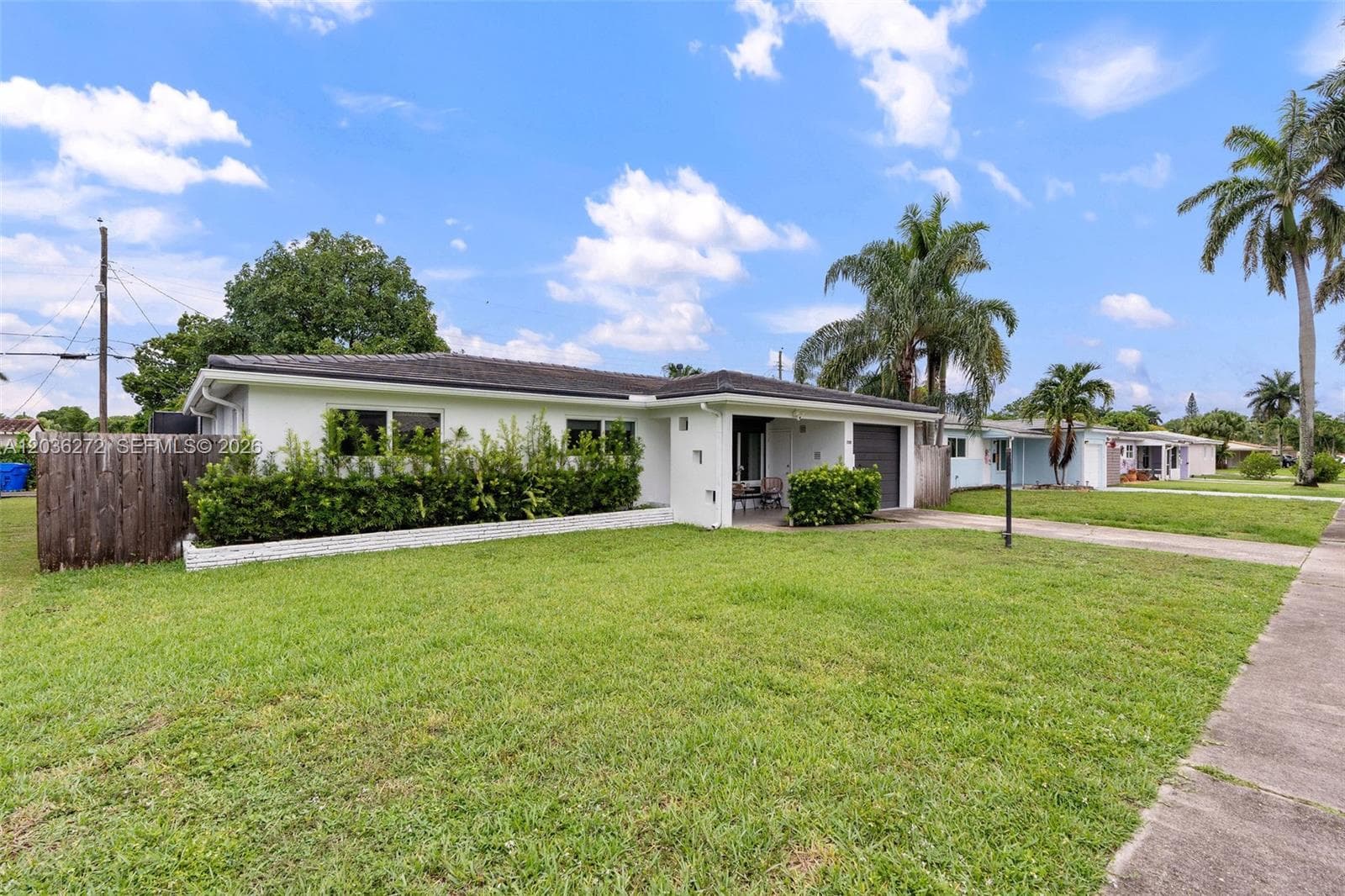 706 N 32nd Ct, Hollywood, FL 33021 photo 2