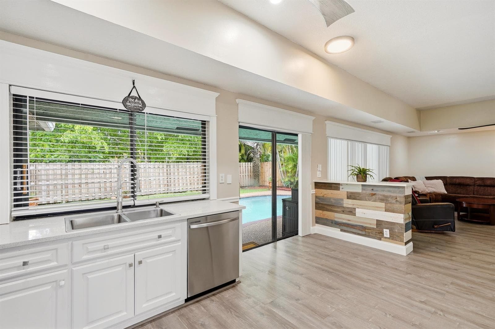 2145 NW 85th Lane, Coral Springs, FL 33071 photo 4