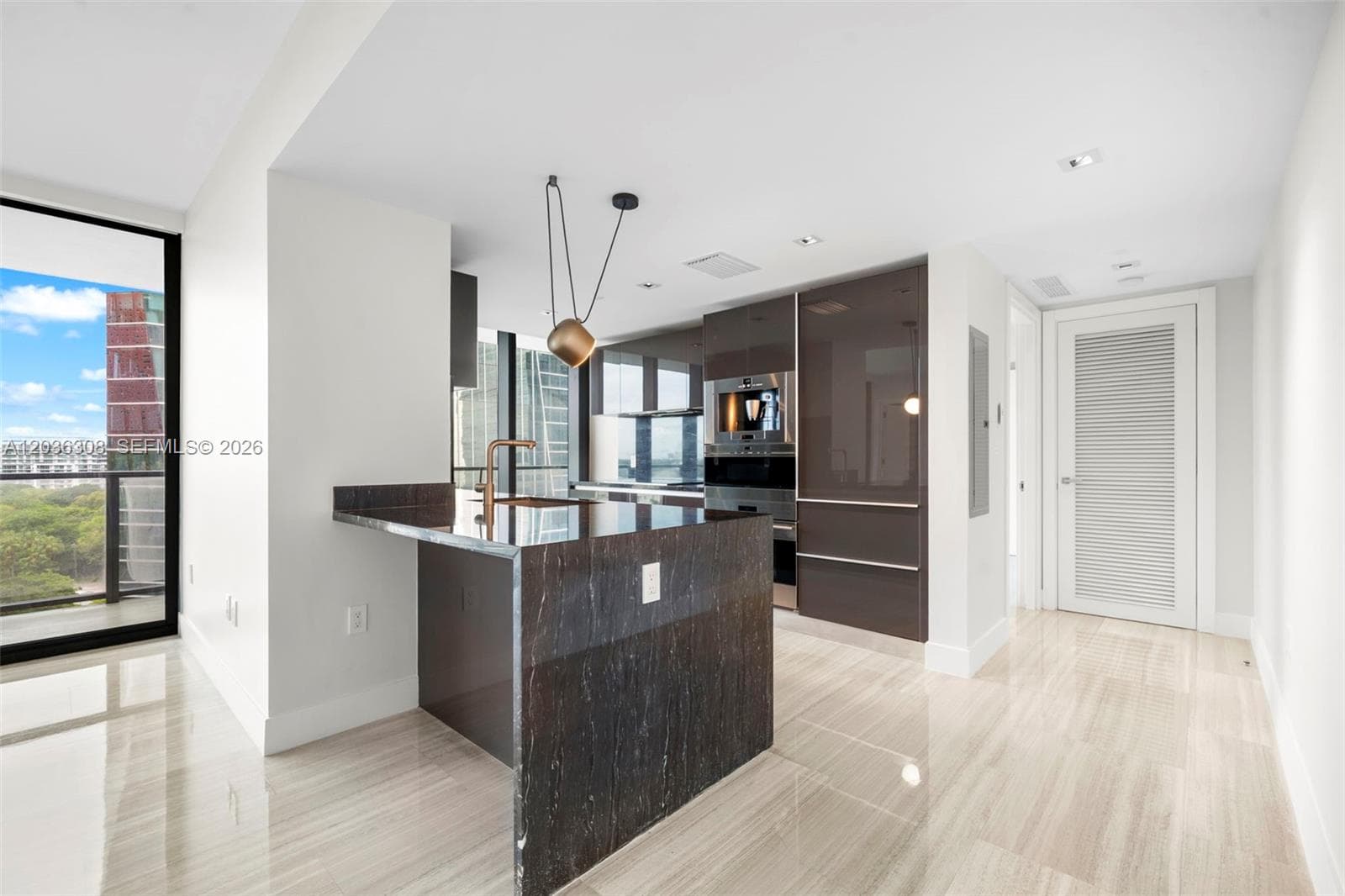 1451 Brickell Ave # 1005, Miami, FL 33131 photo 2