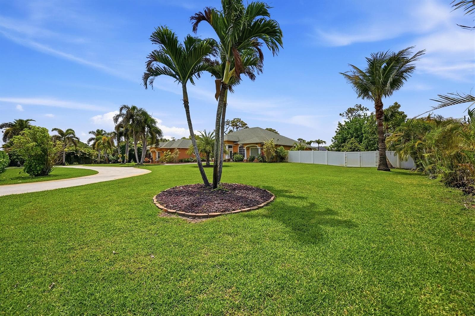 14310 N 85th Rd Road N, FL 33470 photo 4