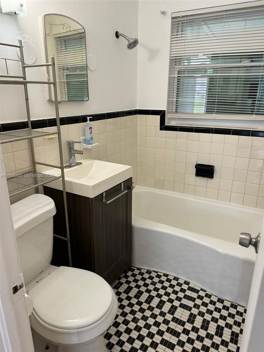 1324 N 58 AVE, Hollywood, FL 33021 photo 3