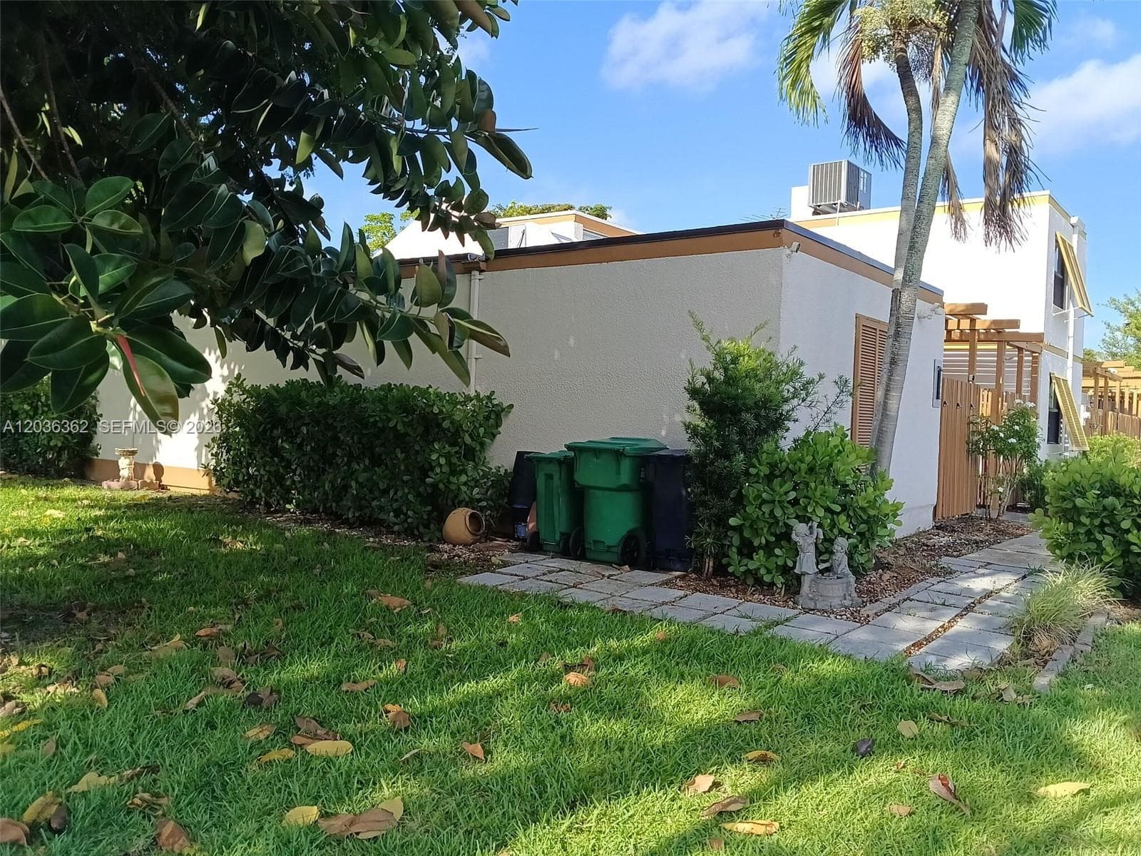 1700 SW 131st Place Cir S, Miami, FL 33175 photo 4