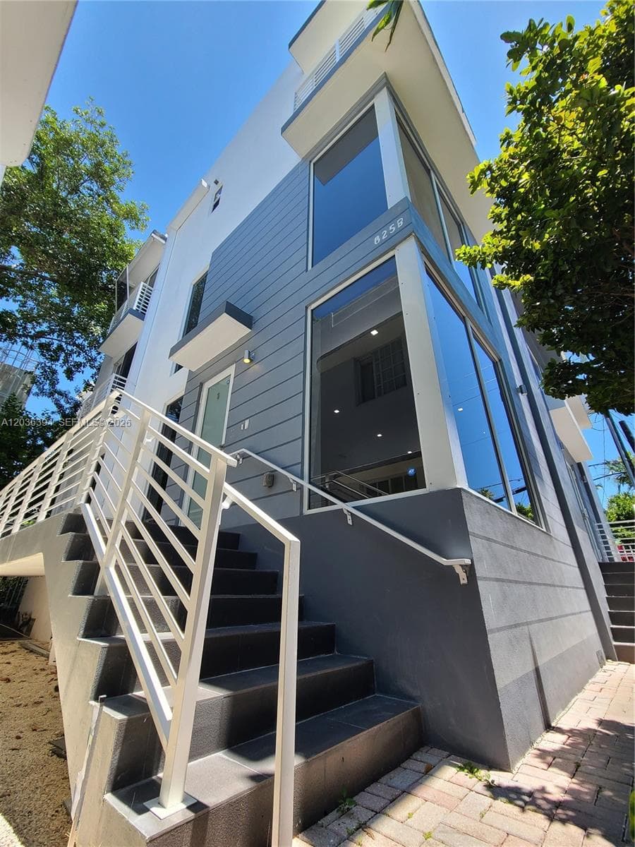 825 Michigan Ave # 7, Miami Beach, FL 33139
