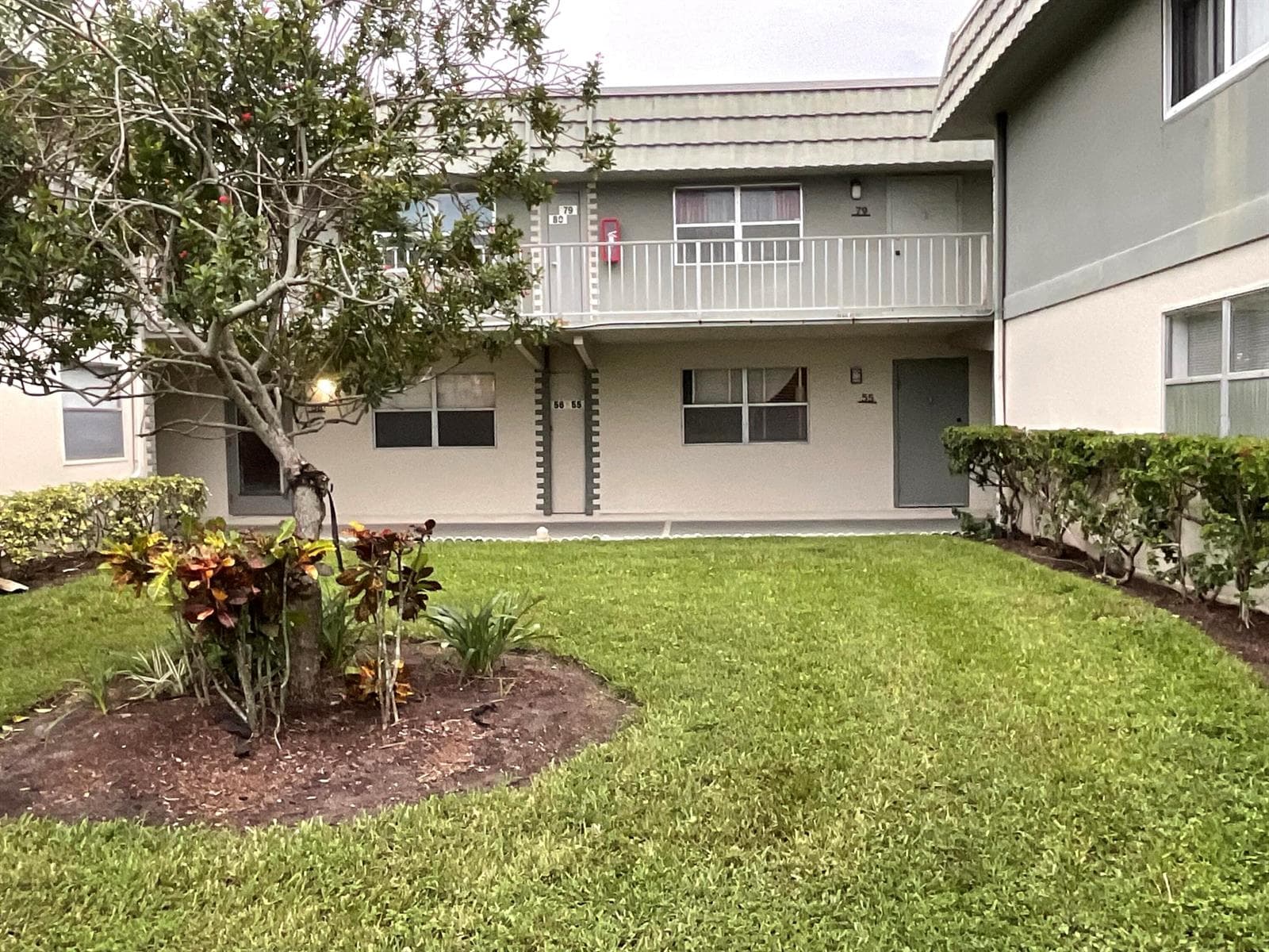 679 Saxony Way, Delray Beach, FL 33446 photo 2