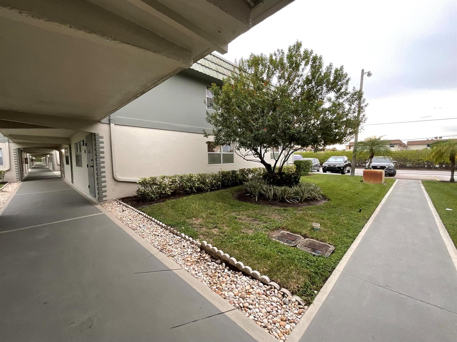 679 Saxony Way, Delray Beach, FL 33446 photo 3