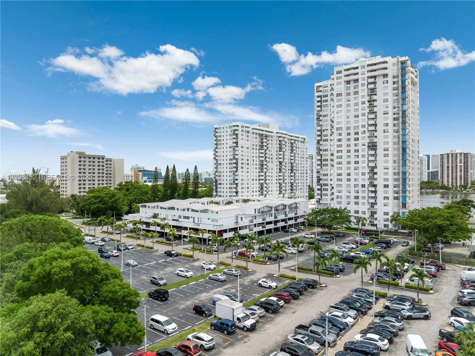 2750 NE 183rd St # 504, Aventura, FL 33160 photo 3