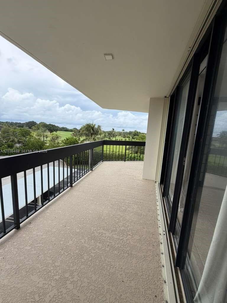 2400 Presidential Way # 403, West Palm Beach, FL 33401 photo 2