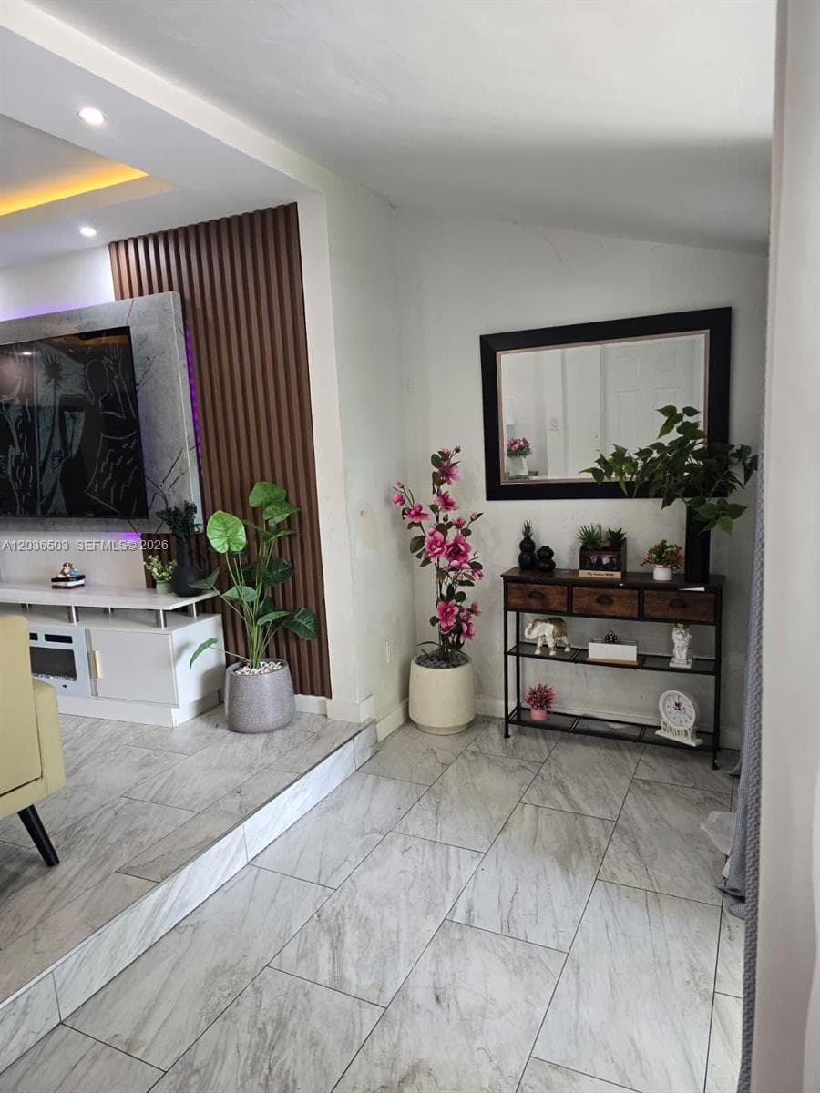 1055 NW 58th Ter, Miami, FL 33127 photo 4