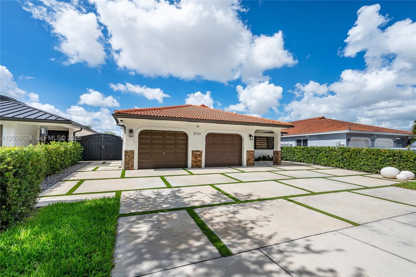 8724 NW 149th Ter, Miami Lakes, FL 33018 photo 4