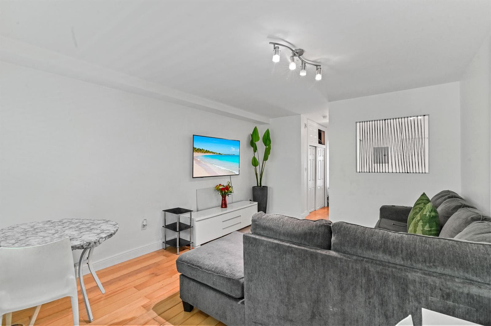 1035 Meridian Avenue # 5, Miami Beach, FL 33139 photo 5