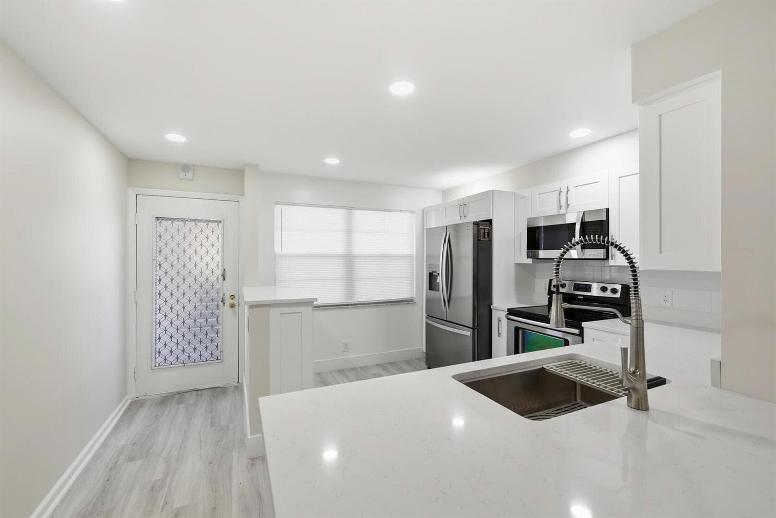 2901 Victoria Circle # B2, Coconut Creek, FL 33066 photo 5
