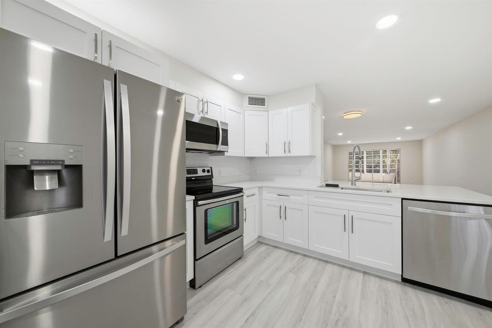 2901 Victoria Circle # B2, Coconut Creek, FL 33066 photo 4