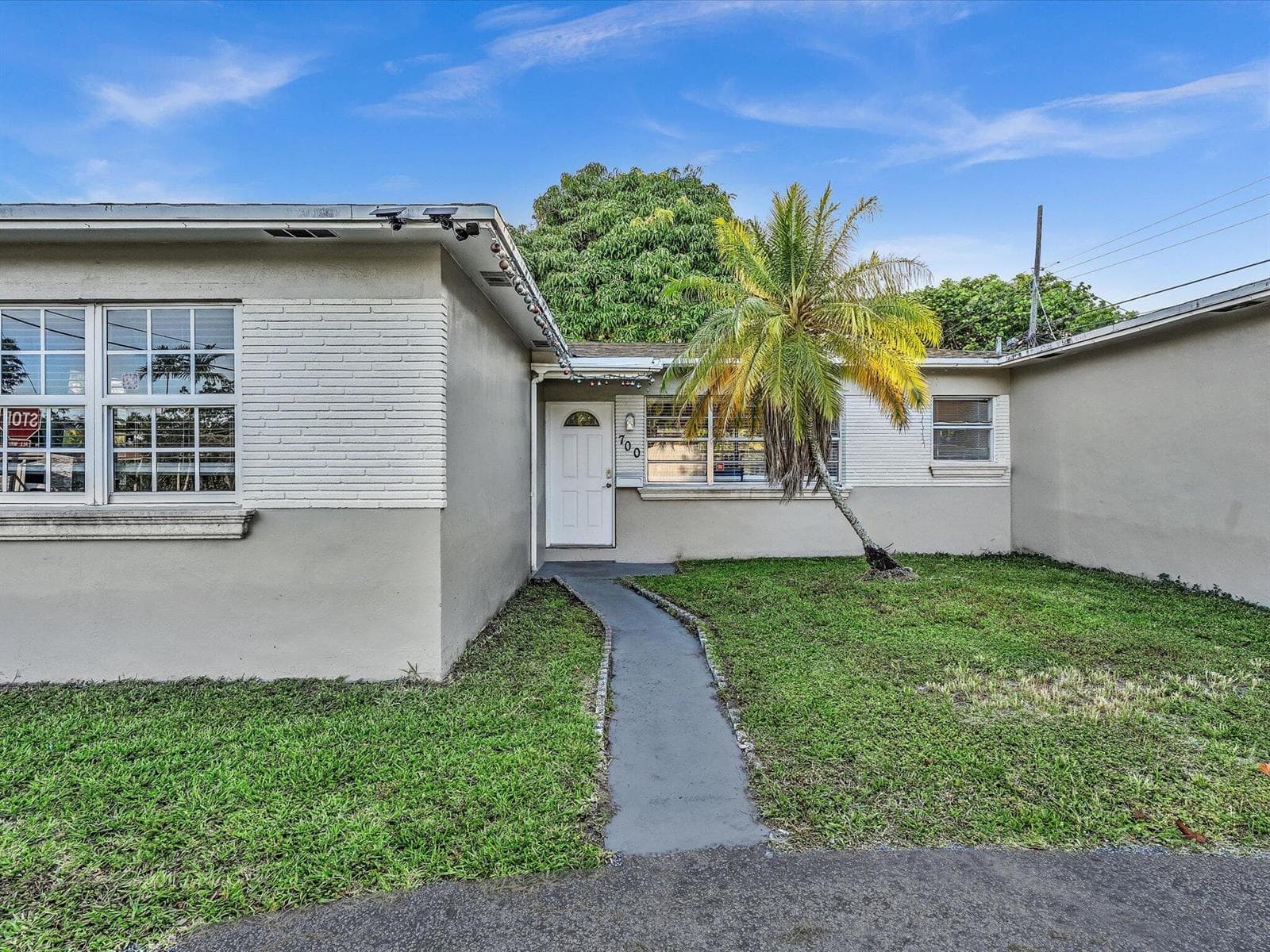 700 SW 5th Court, Hallandale Beach, FL 33009 photo 3
